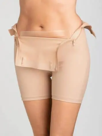 Dual front zips make checking your surgical site simple