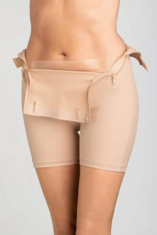 Dual front zips make checking your surgical site simple